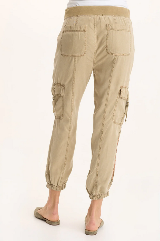 Embroidered Darri Jogger