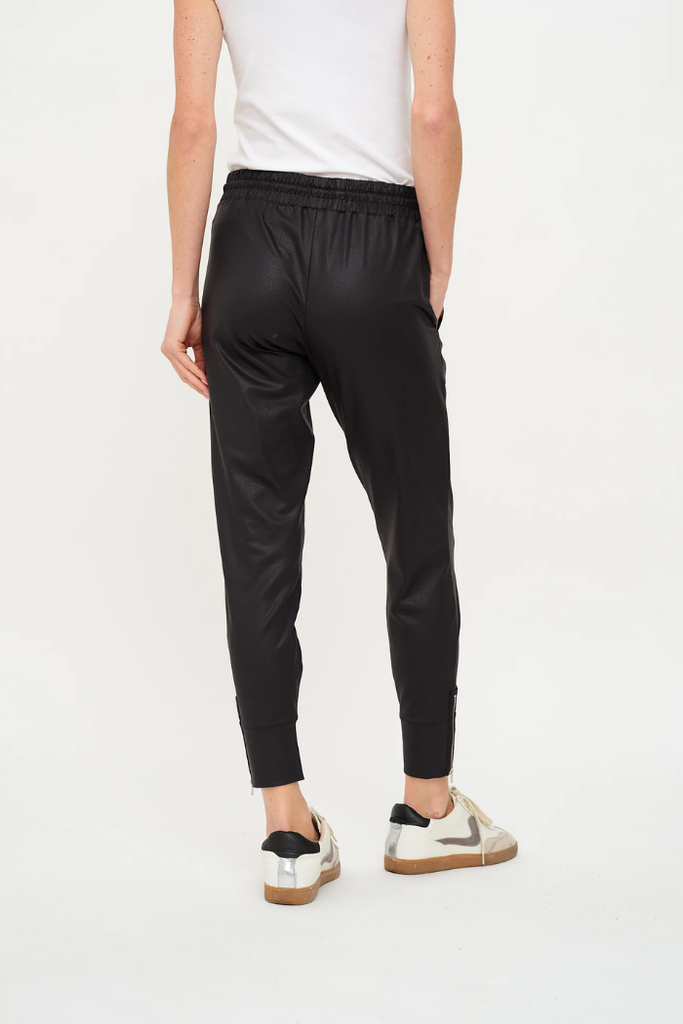 Headliner Coated Jogger